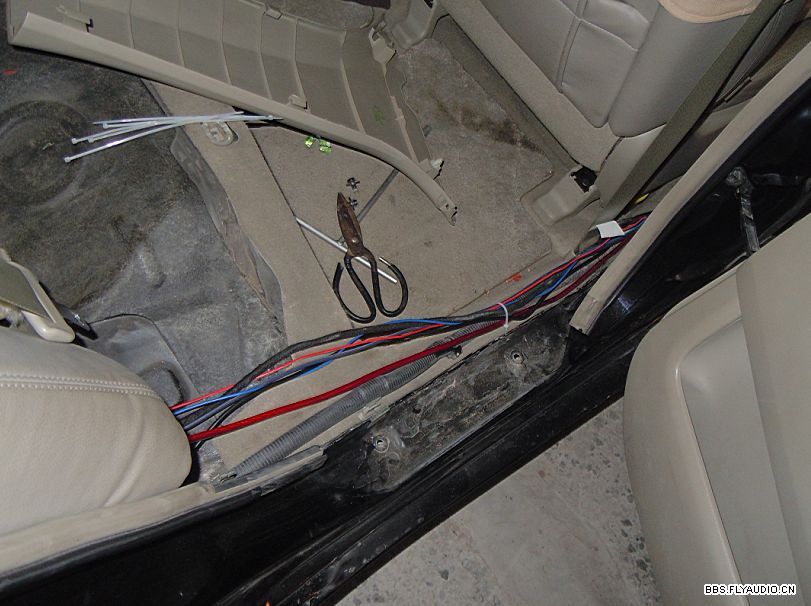 20112161732250.jpg